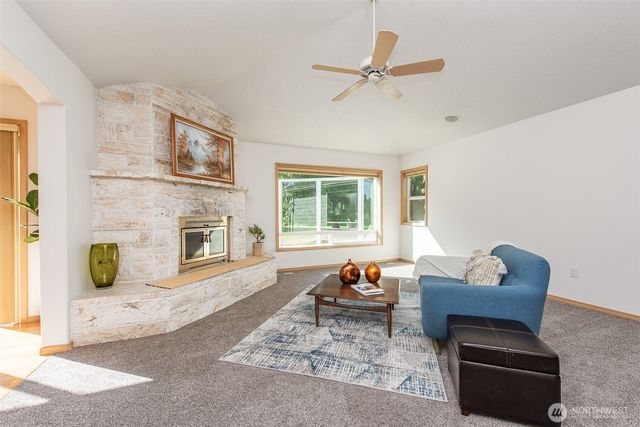 292 Foursome Drive, Sequim, WA 98382