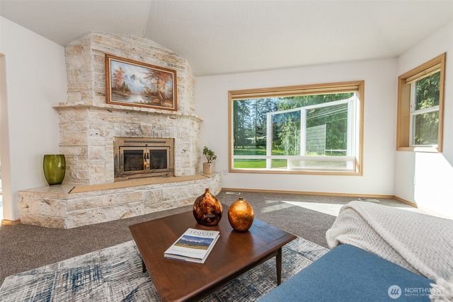 292 Foursome Drive, Sequim, WA 98382