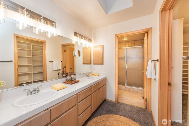 292 Foursome Drive, Sequim, WA 98382