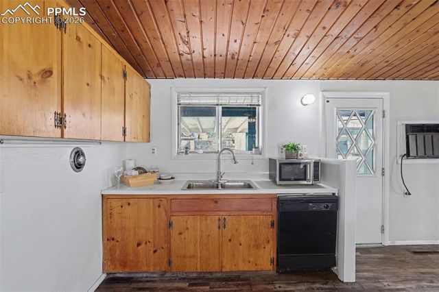 3219 Pennsylvania Avenue, Colorado Springs, CO 80907