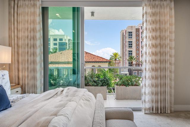 475 E ROYAL PALM Road 306, Boca Raton, FL 33432