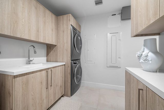475 E ROYAL PALM Road 306, Boca Raton, FL 33432