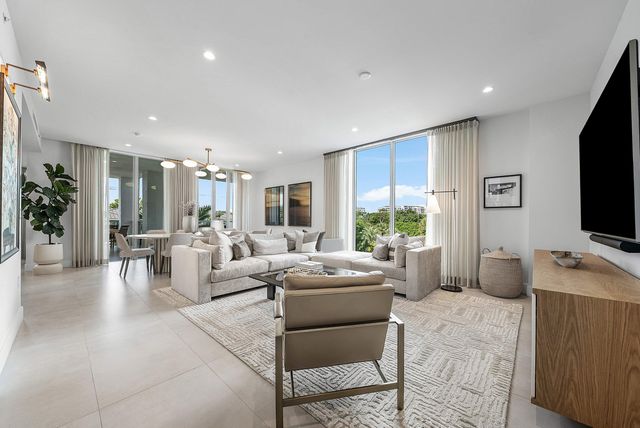 475 E ROYAL PALM Road 306, Boca Raton, FL 33432