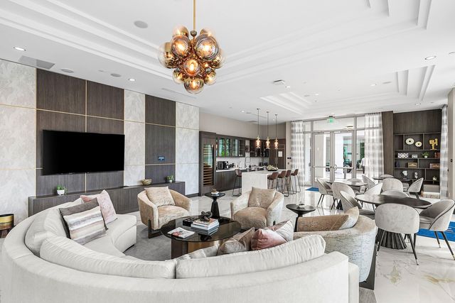 475 E ROYAL PALM Road 306, Boca Raton, FL 33432