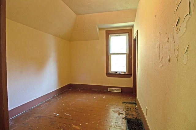 357 W Monroe Street, Spring Green, WI 53588