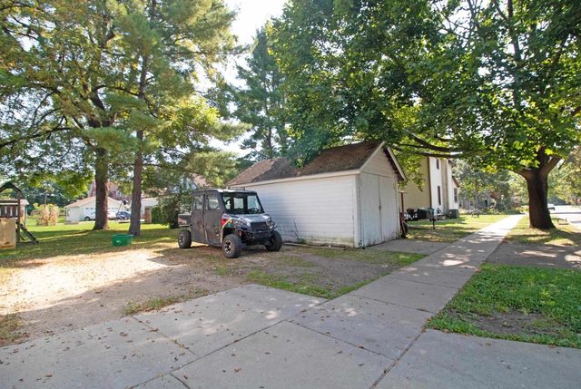 357 W Monroe Street, Spring Green, WI 53588