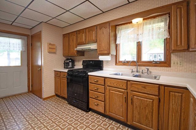 357 W Monroe Street, Spring Green, WI 53588