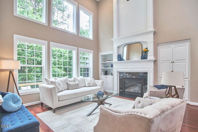 2106 Hemlock Hill Drive, Durham, NC 27703