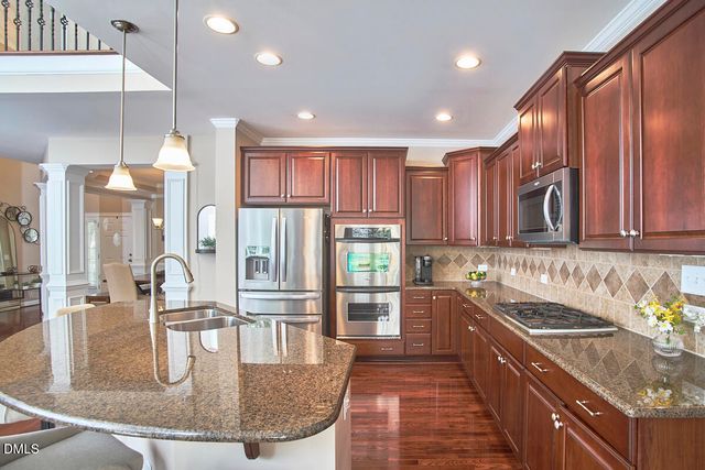 2106 Hemlock Hill Drive, Durham, NC 27703