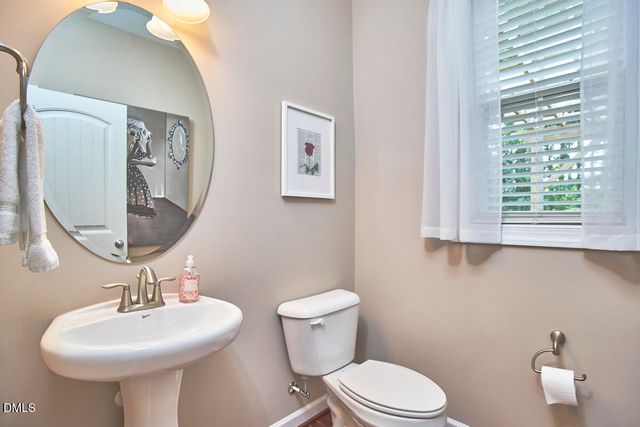 2106 Hemlock Hill Drive, Durham, NC 27703