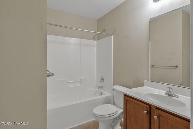 188 Pine Hollow Road, Holly Ridge, NC 28445