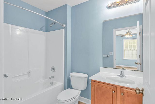 188 Pine Hollow Road, Holly Ridge, NC 28445