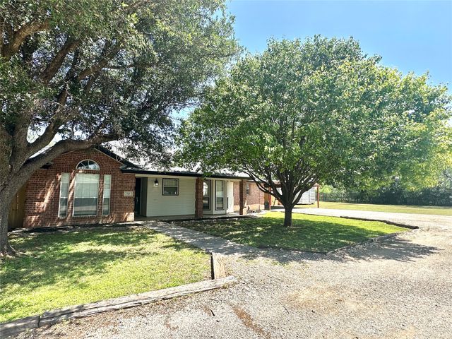 717 Groves Road, Tuscola, TX 79562