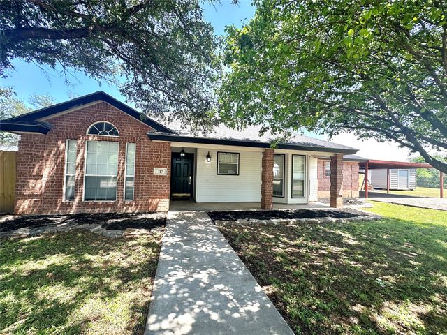 717 Groves Road, Tuscola, TX 79562