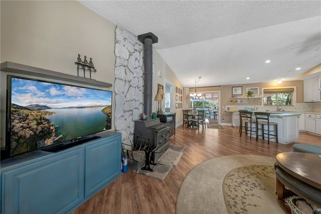 16675 Mountain View Drive, Cobb, CA 95426