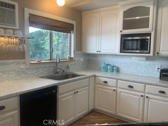 16675 Mountain View Drive, Cobb, CA 95426