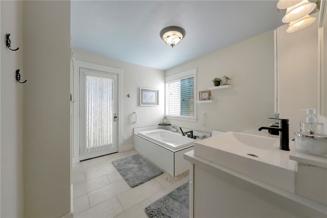 16675 Mountain View Drive, Cobb, CA 95426