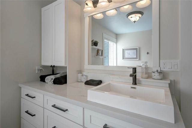 16675 Mountain View Drive, Cobb, CA 95426