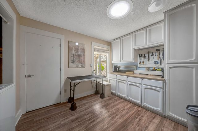 16675 Mountain View Drive, Cobb, CA 95426