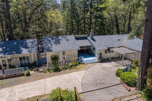 16675 Mountain View Drive, Cobb, CA 95426