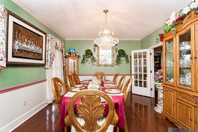 12111 N Lake Sherwood Ave, Baton Rouge, LA 70816