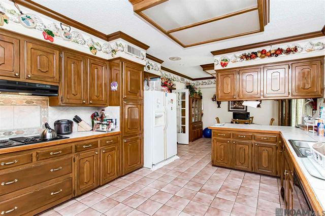 12111 N Lake Sherwood Ave, Baton Rouge, LA 70816