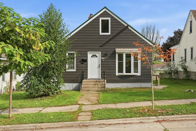 3746 Russell Avenue N, Minneapolis, MN 55412