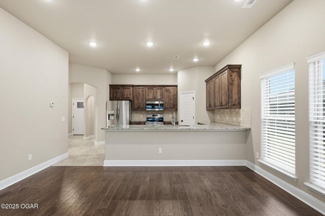 2020 Addis Peace Lane, Joplin, MO 64804