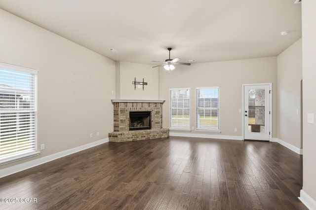 2020 Addis Peace Lane, Joplin, MO 64804