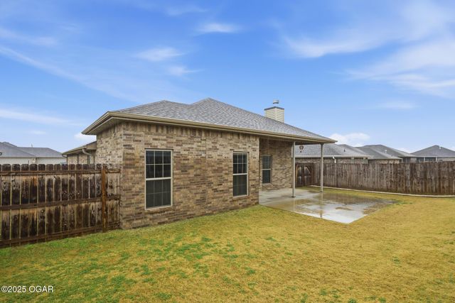 2020 Addis Peace Lane, Joplin, MO 64804