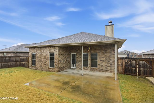 2020 Addis Peace Lane, Joplin, MO 64804