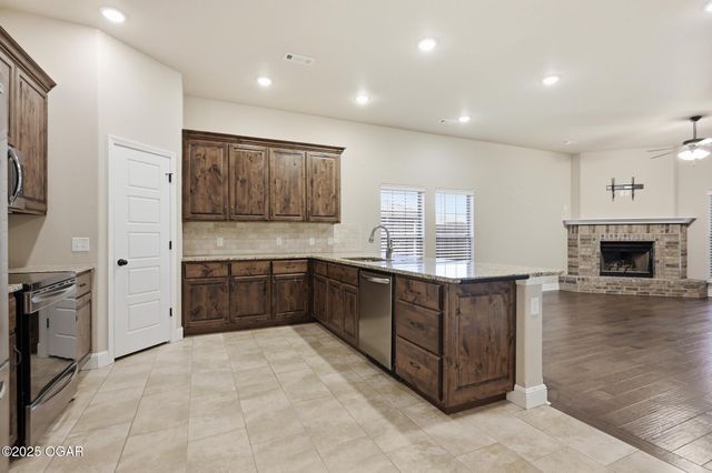 2020 Addis Peace Lane, Joplin, MO 64804