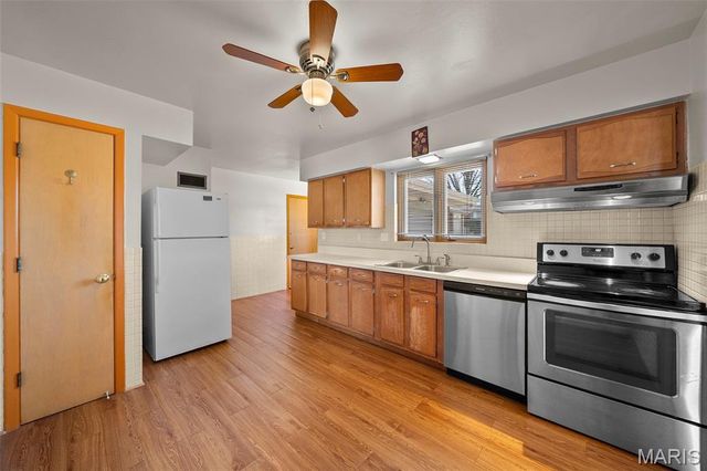 4718 Heege Road, St Louis, MO 63123