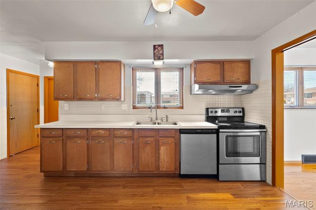 4718 Heege Road, St Louis, MO 63123