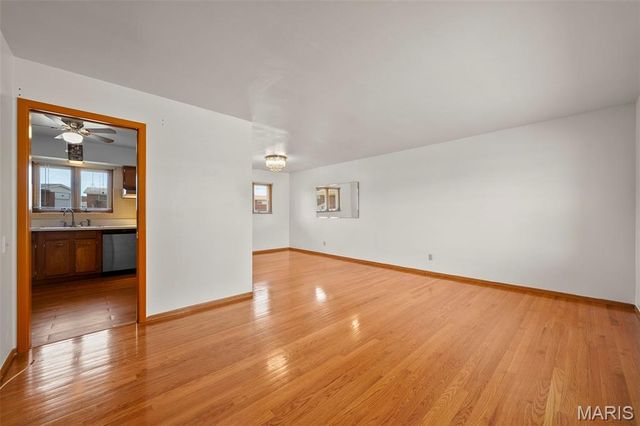 4718 Heege Road, St Louis, MO 63123