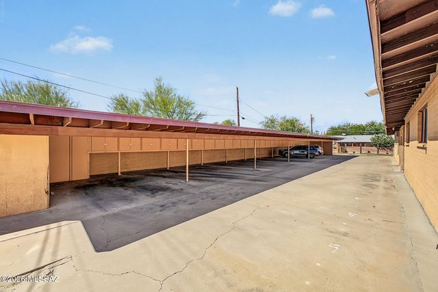 537 N Stewart Avenue, Tucson, AZ 85716