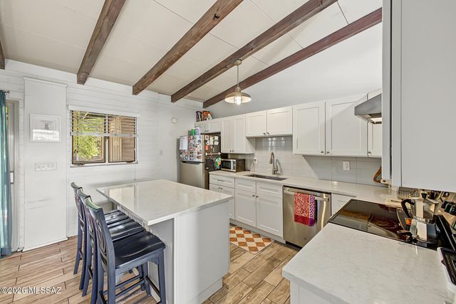 537 N Stewart Avenue, Tucson, AZ 85716