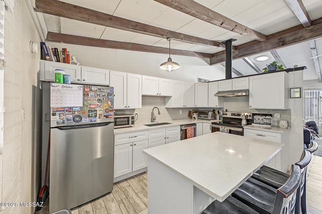 537 N Stewart Avenue, Tucson, AZ 85716