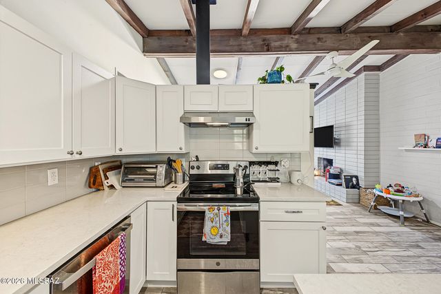 537 N Stewart Avenue, Tucson, AZ 85716