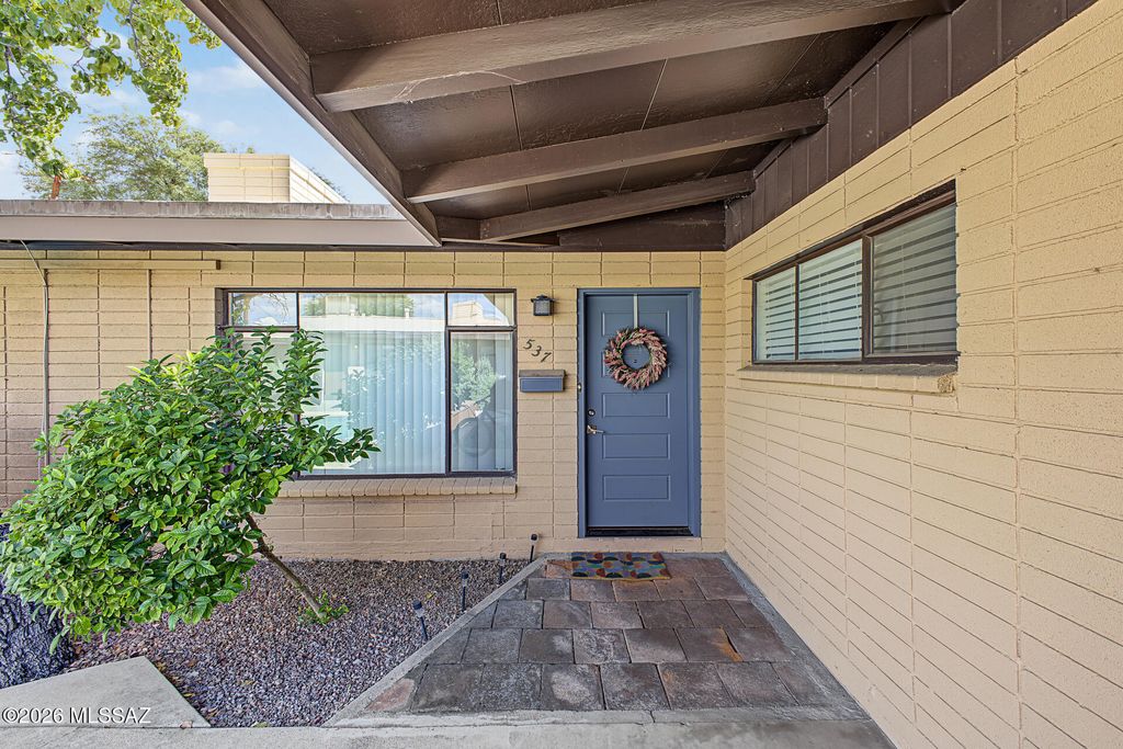 537 N Stewart Avenue, Tucson, AZ 85716