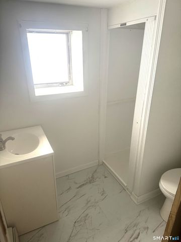 56 Bidwell Terrace, Middletown, CT 06457