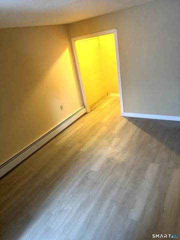 56 Bidwell Terrace, Middletown, CT 06457