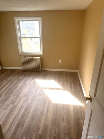 56 Bidwell Terrace, Middletown, CT 06457