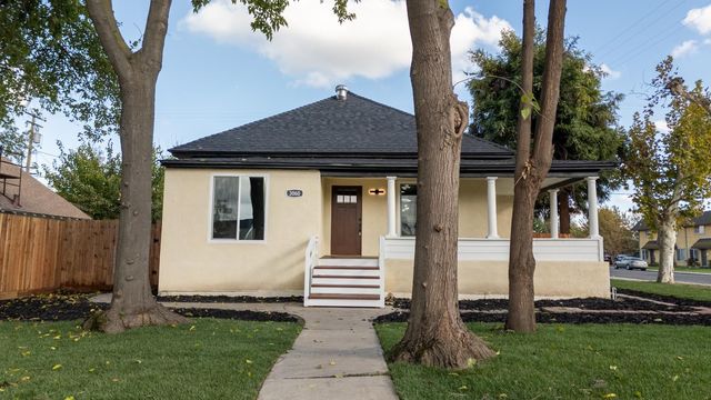 3060 7th St, Ceres, CA 95307
