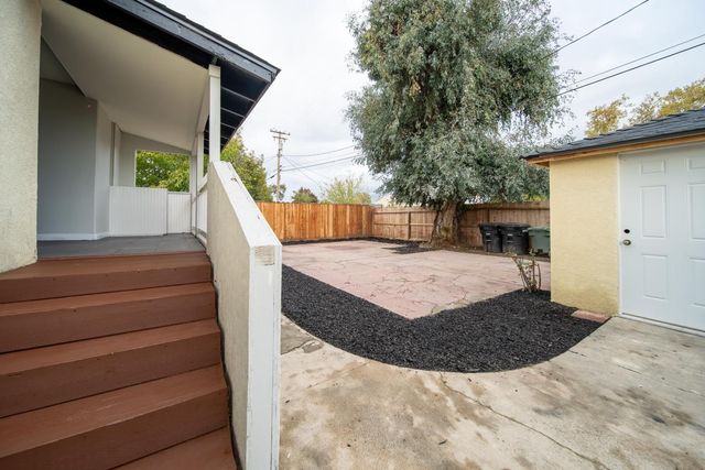 3060 7th St, Ceres, CA 95307