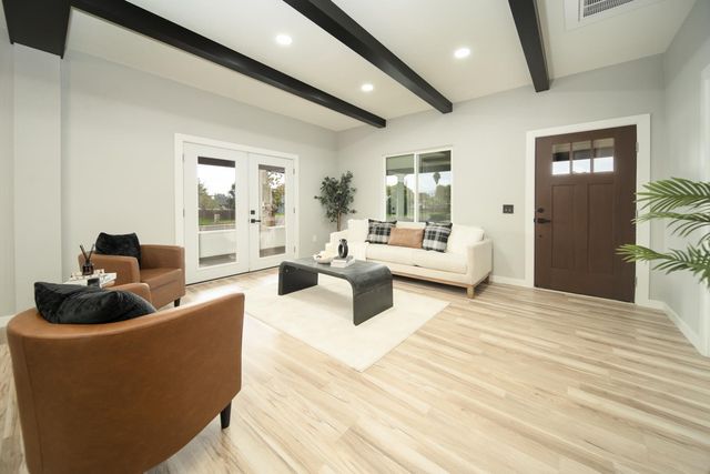 3060 7th St, Ceres, CA 95307