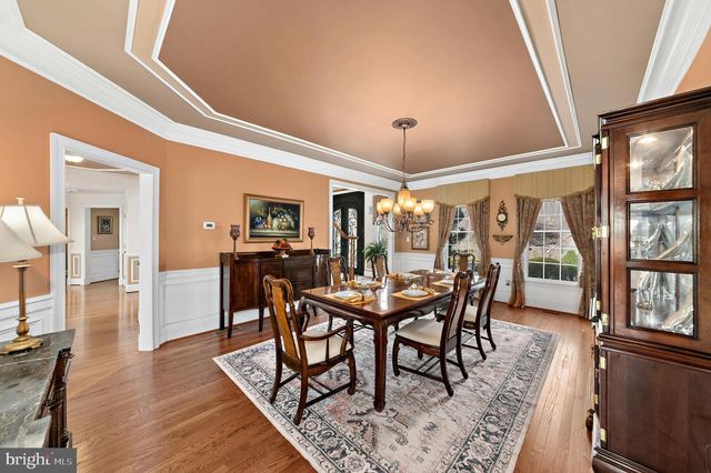75 WOODSIDE DR, Easton, PA 18042
