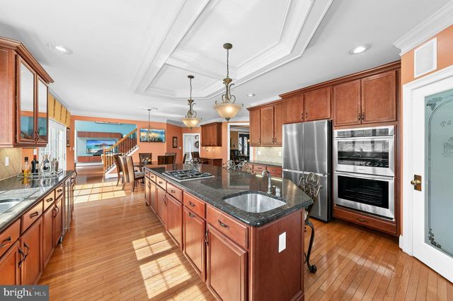 75 WOODSIDE DR, Easton, PA 18042