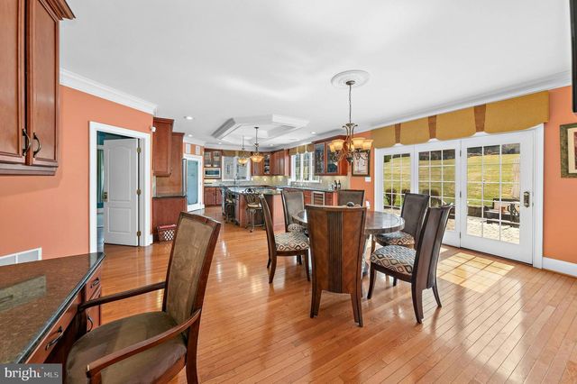 75 WOODSIDE DR, Easton, PA 18042