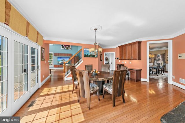 75 WOODSIDE DR, Easton, PA 18042
